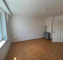 2 Zi.-Wohnung, 51m² - 285,00&nbsp;EUR Kaltmiete, ca.&nbsp; 51,00&nbsp;m&sup2; in Selb (PLZ: 95100)