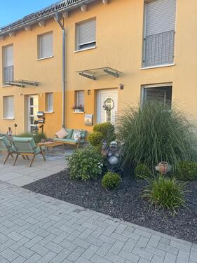 Foto - Ideal für Familien, schöne DHH im Rebland