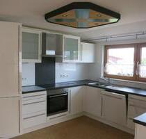 Helle 4 Zimmer Dachwohnung an Paar oder Einzelperson zu vermieten - Langenenslingen