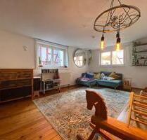 Mietwohnung zum teilen - 550,00&nbsp;EUR Kaltmiete, ca.&nbsp; 110,00&nbsp;m&sup2; in Würzburg (PLZ: 97070)