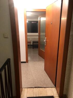 Foto - günstig 1 Zimmer wohnung teilmöbeliert , nachmieter gesuch