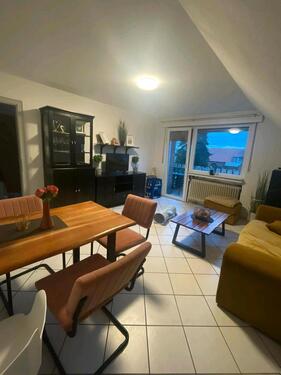 Foto - Biete 3-Zimmer Küche Bad Wohnung