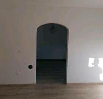 Mietwohnung - 450,00&nbsp;EUR Kaltmiete, ca.&nbsp; 65,00&nbsp;m&sup2; in Moosbach (PLZ: 92709)