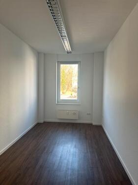 Foto - Praxisraum zur Untermiete - 400,00&nbsp;EUR Kaltmiete, ca.&nbsp; 12,00&nbsp;m&sup2;