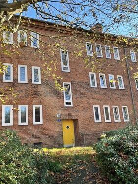 Foto - Gemütliche 2,5-Zimmer-Wohnung mit Dielenboden und Badewanne in Kiel