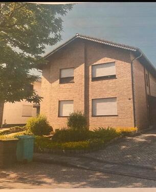 Foto - Freistehendes 2 Familienhaus vermietet in Übach-Palenberg