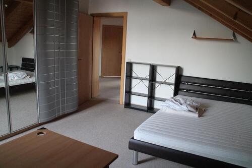 Foto - Vollmöbliertes WG Zimmer mit Balkon