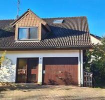 Provisionsfrei: Familiengerechte DHH in ruhiger Wohngegend - Altdorf