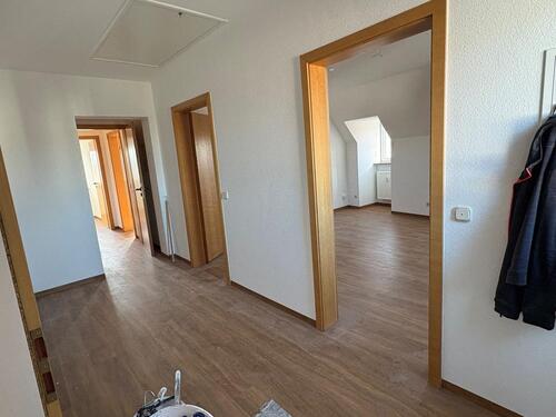 Foto - Etagenwohnung zur Miete in Hausen