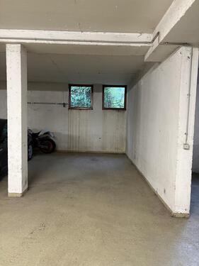 Foto - Tiefgaragenstellplatz - 60,00 EUR Miete,