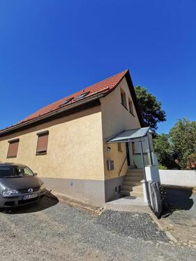 Foto - Haus Einfamilienhaus mit Terrasse, Garage, Keller und Grundstück