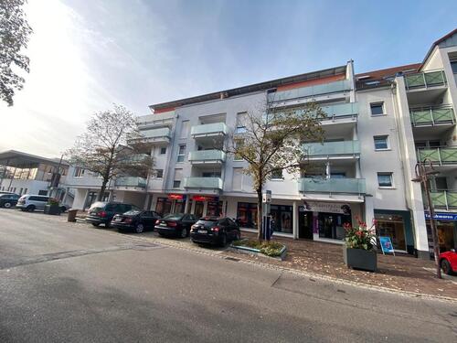 Foto - Modern geschnittene Wohnung mit EBK und Balkon