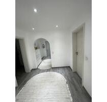 3,5 Zimmer Wohnung mit Küche, Stellplatz, Keller Abstellraum - Salzgitter Ortschaft Südost