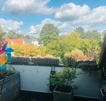 Helle 3,5 Zimmer Dachgeschosswohnung mit Loggia ins Grüne in Alte - Essen Stadtbezirk V