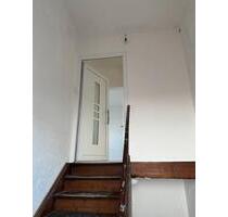 Schöne sanierte Altbauwohnung – Wickerer Straße 16, Flörsheim - Flörsheim am Main