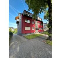 Modernisierte 3-Zimmer-Wohnung mit Balkon, Garage & Stellplatz - Leverkusen
