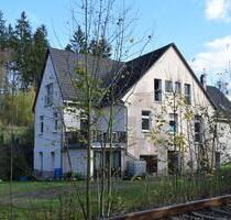Mehrfamilienhaus mit bis zu 6 Wohneinheiten, großem Garten & Potenzial – Kapitalanlage im Erzgebirge - Lichtenberg/Erzgebirge
