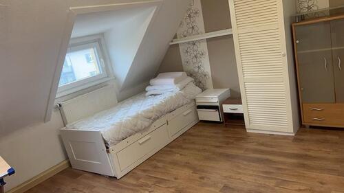 Foto - 1 Zimmer Dachgeschoßwohnung zur Miete in Kassel