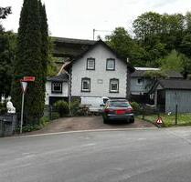 Einfamilienhaus mit Einliegerwohnung - Gummersbach Berstig Süd