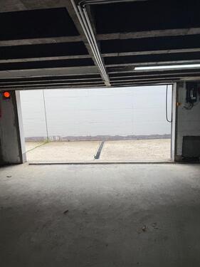 Foto - Tiefgaragenparkplatz - 100,00 EUR Miete,