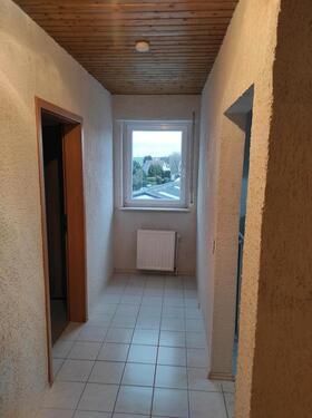 Foto - 2 Zimmer Dachgeschoßwohnung zur Miete in Rosbach vor der Höhe