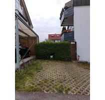 Autostellplatz in Stuttgart PlieningenWeißdornweg