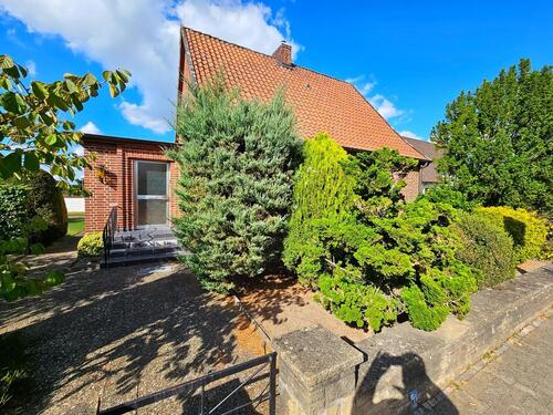 Foto - Gepflegtes Einfamilienhaus mit Nebengebäude in Top-Lage !