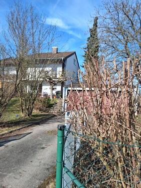 Foto - München-Lochhausen: Gemütl. Doppelhaushälfte für Gartenliebhaber