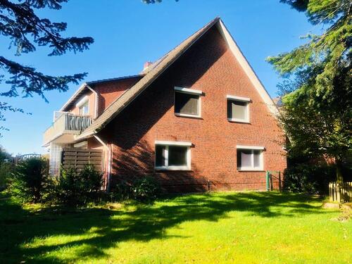 Foto - Exklusive, modernisierte 1-Zimmer-Dachgeschosswohnung mit Einbauk