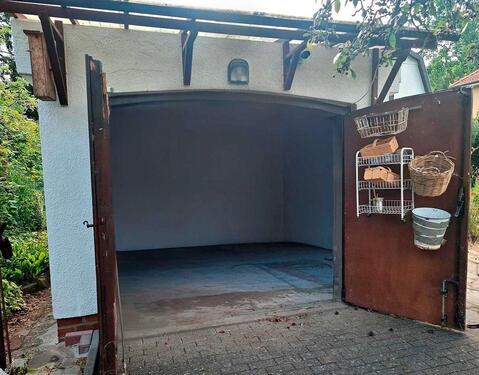 Foto - 12 qm Garage Lager Trocken Videoüberwacht Direkter Straßenzugang
