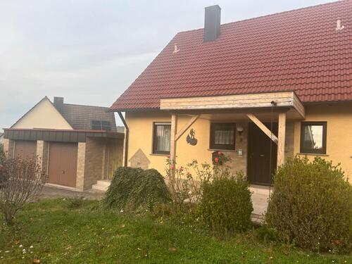 Foto - Einfamilienhaus mit Einliegerwohnung BJ 1980