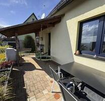 Einfamilienhaus ohne Renovierung, sofort einziehen und wohlfühlen - Hohenstein-Ernstthal