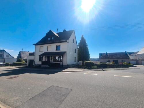Foto - Haus zu verkaufen - 275.000,00 EUR Kaufpreis,