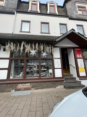 Foto - MFH in Wissen Zentrum mit 3 Läden