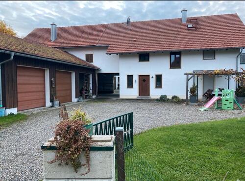 Foto - Haus zu Vermieten - 1.600,00&nbsp;EUR Kaltmiete, ca.&nbsp; 132,00&nbsp;m&sup2;