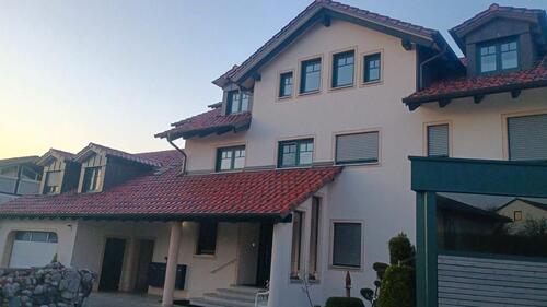 Foto - Moderne 5-Zimmer-Wohnung mit Balkon, EBK & Garage in Pförring