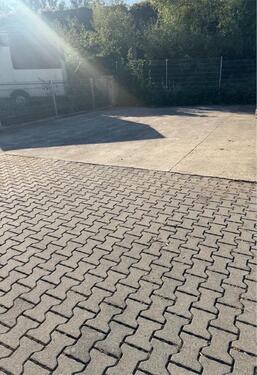 Foto - Stellplatz für Wohnwagen Wohnmobil Boot in Langenselbold