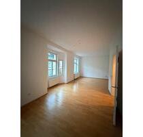 Charmante 3 Zimmer - Altbauwohnung mit Balkon - Solingen Mitte