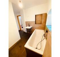 Schöne 3 Zimmer Wohnung in der Altstadt mit großem Balkon!!! - Freiberg