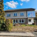 Foto - Einfamilienwohnhaus mit Garten, Garage und Stellplatz