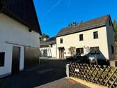 Foto - Einfamilienhaus mit Nebengebäude auf Eckgrundstück !Ringnähe!