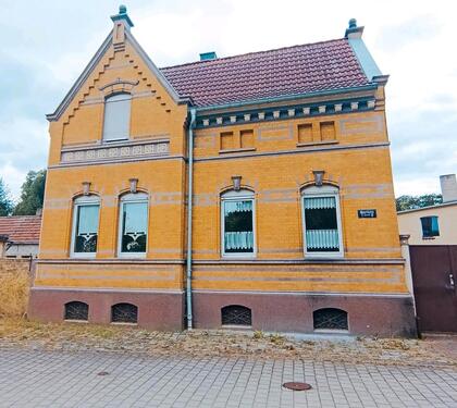 Foto - Ein-Zweifamilienhaus mit großem Garten & viel Potenzial