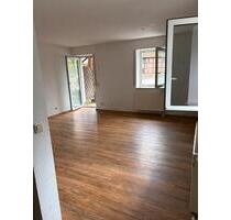 Wohnen im Grünen: 2ZKB Wohnung m. Terrasse zu vermieten - Rauschenberg