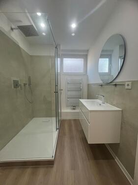 Foto - 3 Zim Wohnung mit traumhafter Aussicht -kernsaniert-*ohne Makler*