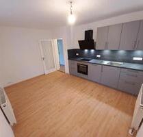Helle 2 Zimmer Erdgeschosswohnung 60m² GartenEBK - Benningen