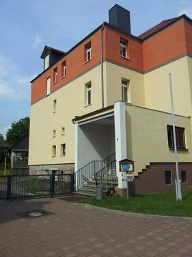 Foto - **Sanierungsbedürftige Villa mit Garage und Garten**