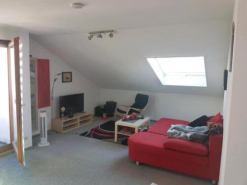 Foto - 2 Zimmer Dachgeschoßwohnung zur Miete in Weinstadt