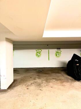 Foto - Tiefgaragenstellplatz - 70,00 EUR Miete,