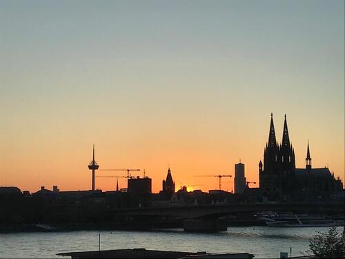 Foto - Wohnung mit Rheinblick zum 01.11 oder 01.12