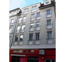 Exklusive 2-Zimmer-Wohnung mit Einbauküche in Hamburg Ottensen Exklusive 2-Zimmer-Wohnung mit Einbauküche in Hamburg Ottensen